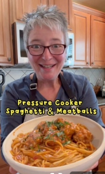 Why the Pampered Chef Deluxe Multi-Cooker (Pressure Cooker) Is One of My Favorite Kitchen Tools