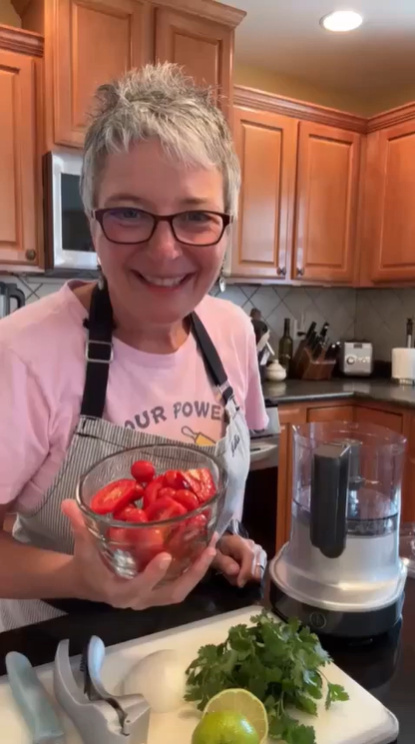 Fresh Garden Salsa in Minutes with the Pampered Chef Twist & Chop